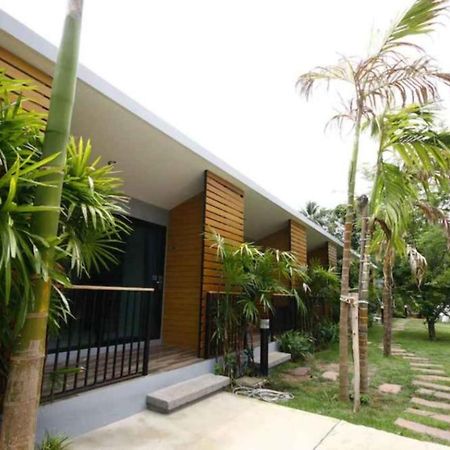 Phumi Resort Thalang Buitenkant foto